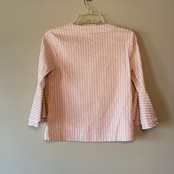 White House Black Market VNeck Bell Ruffle Sleeve Pink Stripe Top Size 0 - Picture 2 of 3